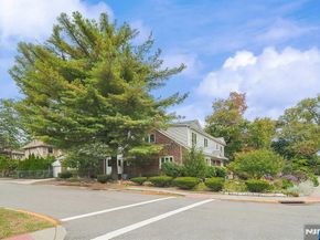 1003 Cumbermeade Road, Fort Lee NJ 07024