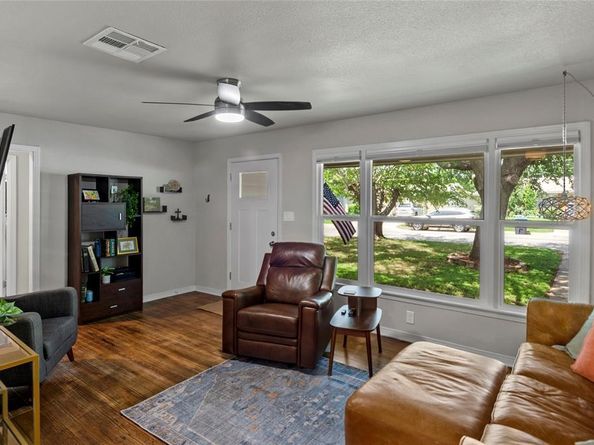 3137  Tex Boulevard , Fort Worth Texas 76116