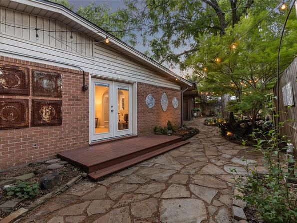 9705  Ash Creek Drive , Dallas Texas 75228