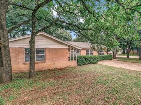 100  Oakhurst Drive , Hurst Texas 76053