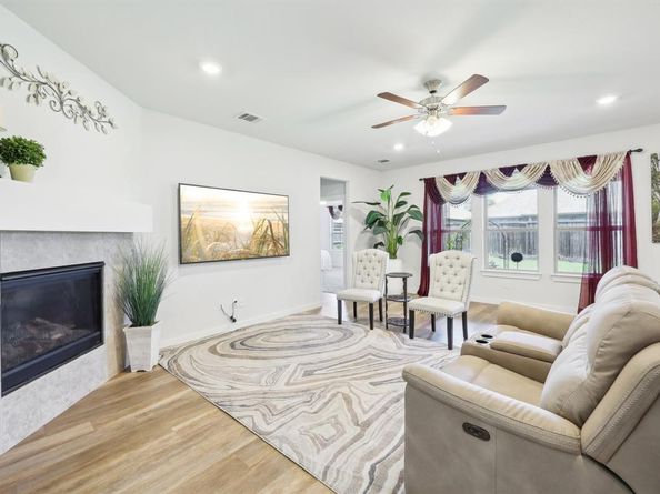1816  Dunstan Drive , Fort Worth Texas 76052