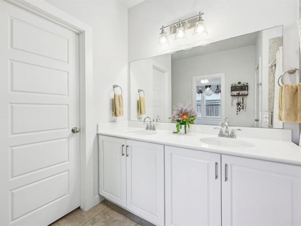 1816  Dunstan Drive , Fort Worth Texas 76052