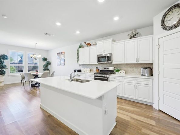 1816  Dunstan Drive , Fort Worth Texas 76052