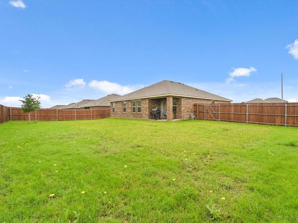 15105  Ace Drive , Dallas Texas 75253