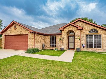 1228  Meadow Glen 