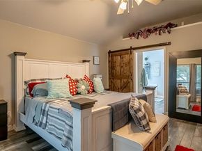 1228  Meadow Glen , Crowley Texas 76036