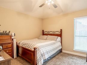 1228  Meadow Glen , Crowley Texas 76036