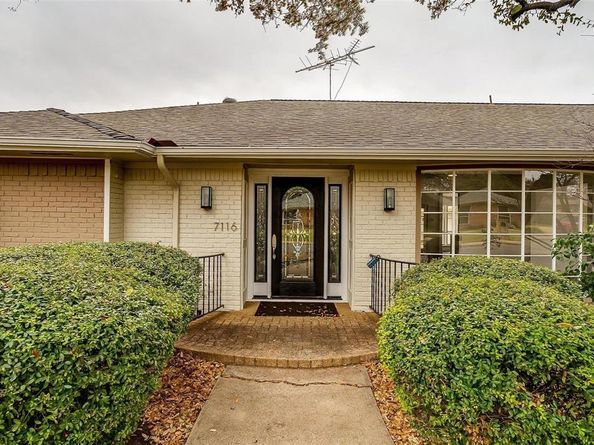 7116  Town Bluff Drive , Dallas Texas 75248