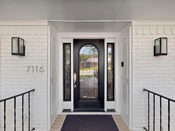 7116  Town Bluff Drive , Dallas Texas 75248