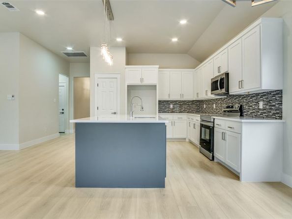 5632  Goodman Avenue , Fort Worth Texas 76107