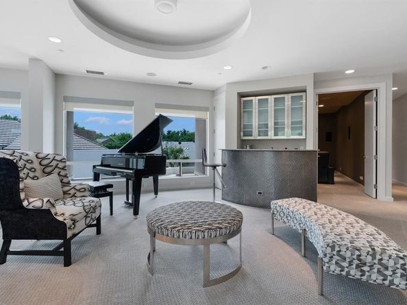 11715  Parwen Drive , Dallas Texas 75230