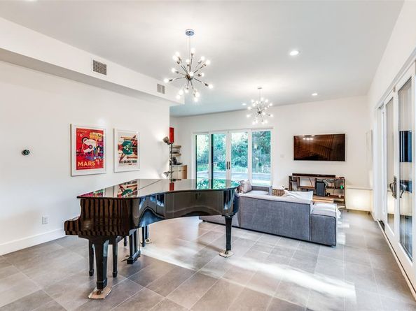 416  Crestwood Drive , Fort Worth Texas 76107