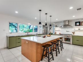 416  Crestwood Drive , Fort Worth Texas 76107