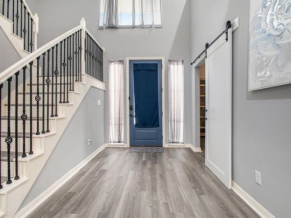 5406  Signal Peak Drive , Arlington Texas 76017