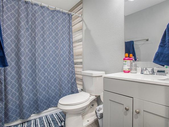 5406  Signal Peak Drive , Arlington Texas 76017