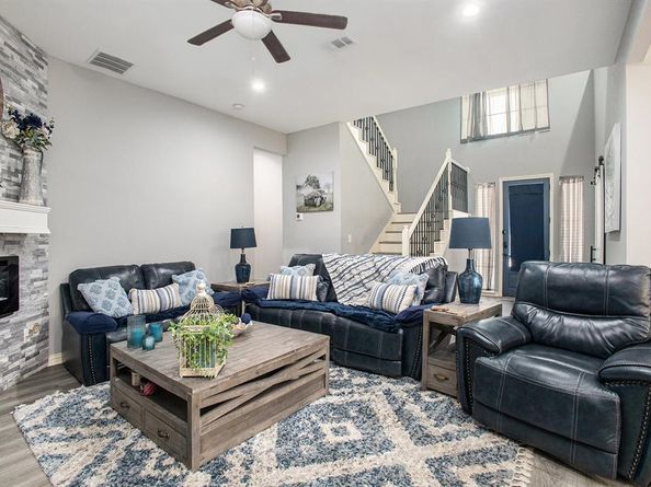 5406  Signal Peak Drive , Arlington Texas 76017