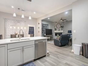 5406  Signal Peak Drive , Arlington Texas 76017