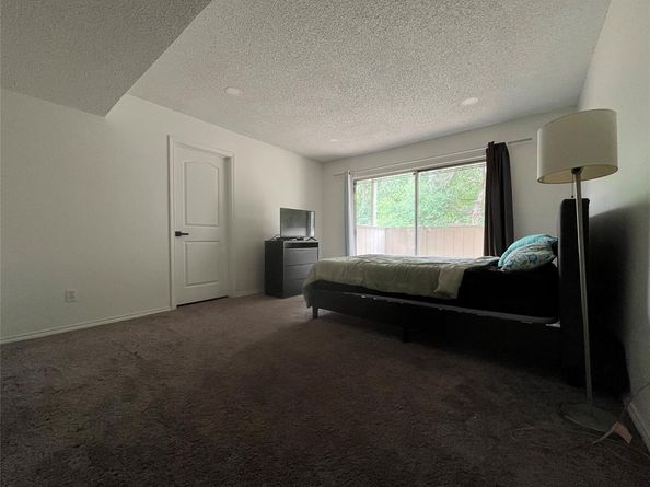 5718  Meadow Wood Lane , Fort Worth Texas 76112