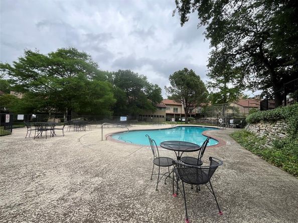 5718  Meadow Wood Lane , Fort Worth Texas 76112