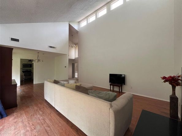 5718  Meadow Wood Lane , Fort Worth Texas 76112