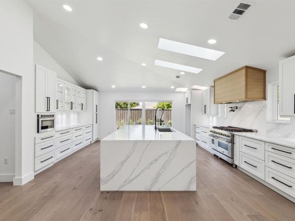 1109  Kenshire Lane , Richardson Texas 75081