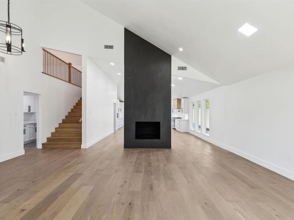 1109  Kenshire Lane , Richardson Texas 75081