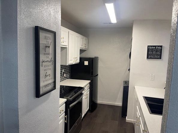8601  Park Lane  714, Dallas Texas 75231