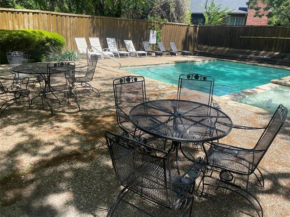 8601  Park Lane  714, Dallas Texas 75231