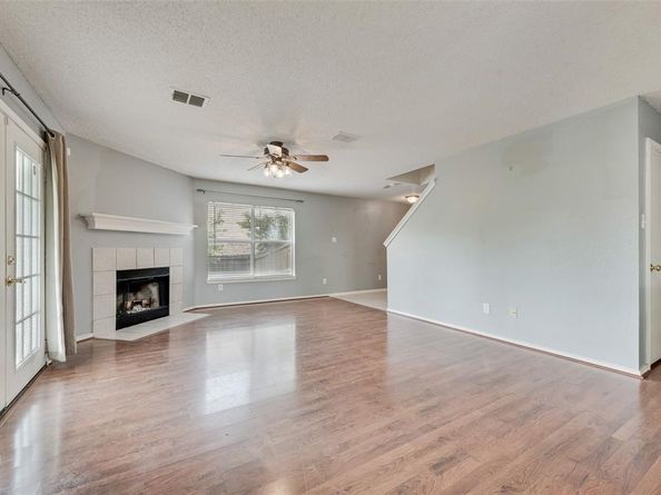 637  Gibson Street , Cedar Hill Texas 75104