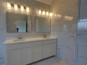 10171  blue jay Lane , Benbrook Texas 76126