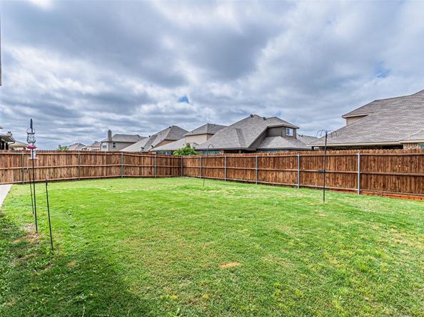5721  Diamond Valley Drive , Fort Worth Texas 76179
