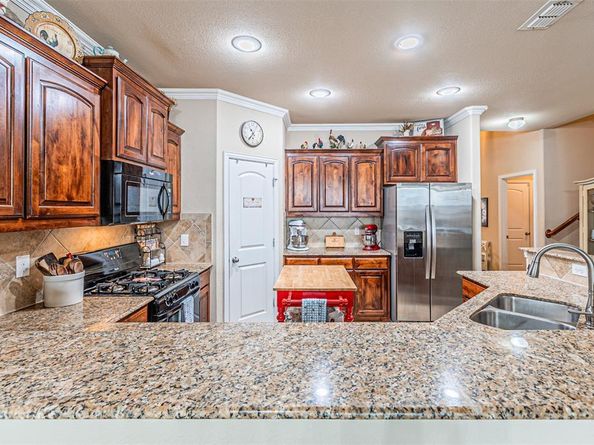 5721  Diamond Valley Drive , Fort Worth Texas 76179