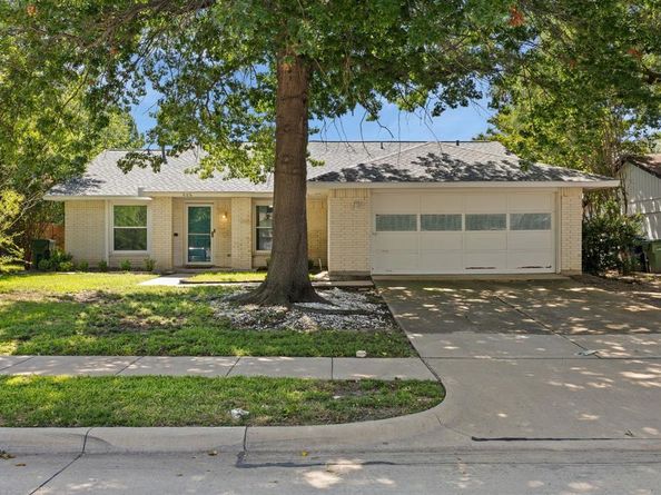 606  Jamestown Drive , Garland Texas 75043