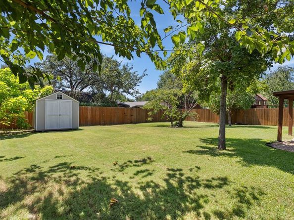 606  Jamestown Drive , Garland Texas 75043