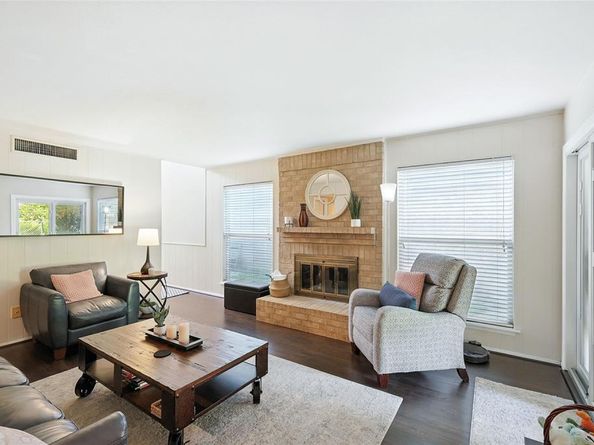 2618  Via Los Altos  , Carrollton Texas 75006