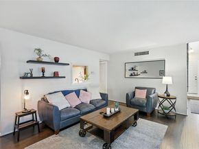 2618  Via Los Altos  , Carrollton Texas 75006