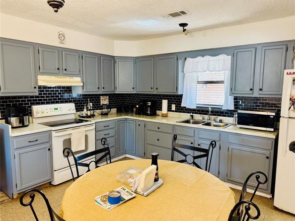 2640  Cypress Avenue , Dallas Texas 75227