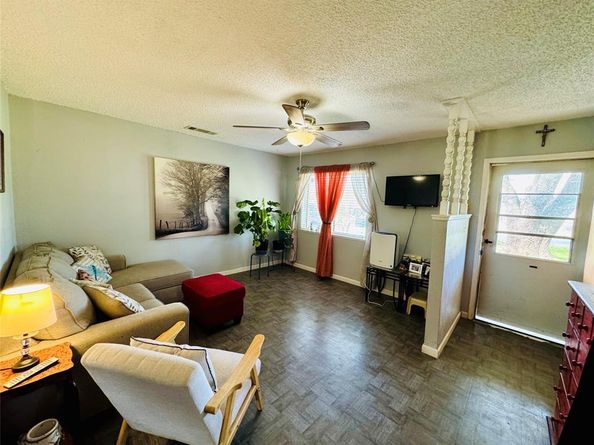 2640  Cypress Avenue , Dallas Texas 75227