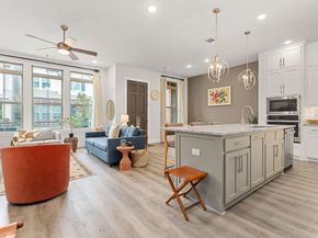1065  Manacor Lane , Dallas Texas 75212