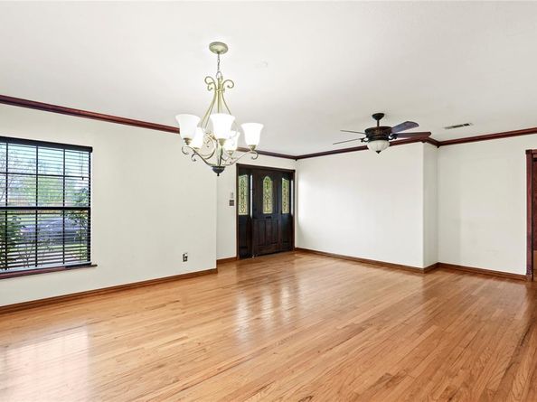 7220  Amy Street , Dallas Texas 75217