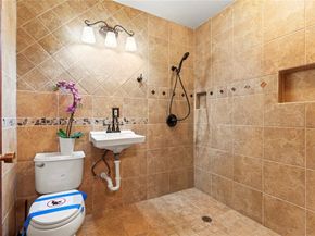 7220  Amy Street , Dallas Texas 75217