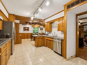 2218  Southridge Drive , Denton Texas 76205