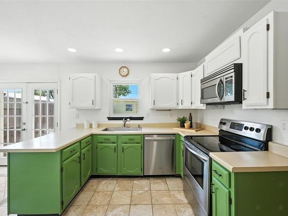 8702  Davis Street , Rowlett Texas 75088