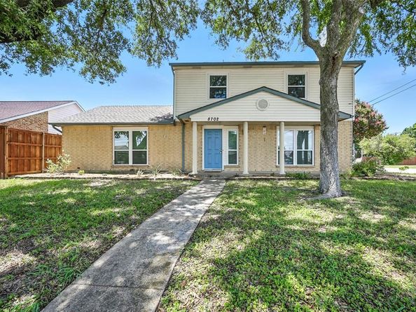 8702  Davis Street , Rowlett Texas 75088