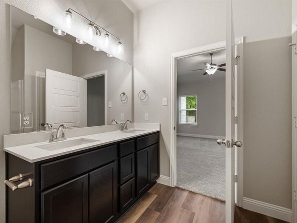 1221  H Avenue , Plano Texas 75074