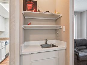 7431  Holly Hill Drive  208, Dallas Texas 75231