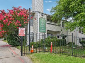 7431  Holly Hill Drive  208, Dallas Texas 75231