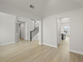 429  Curtiss  , Fate Texas 75087