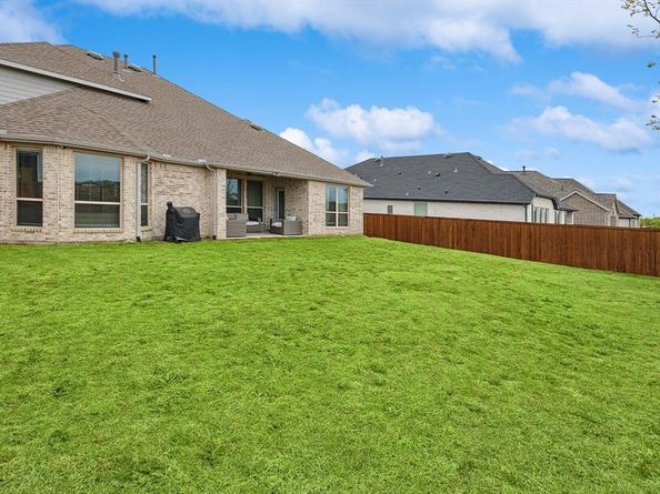 2161  Cloverfern Way , Haslet Texas 76052
