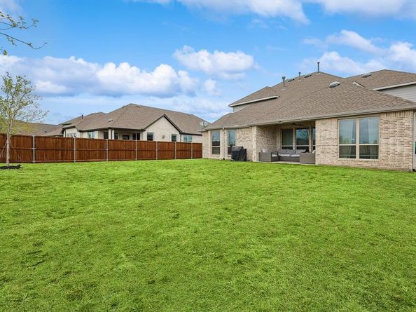 2161  Cloverfern Way , Haslet Texas 76052